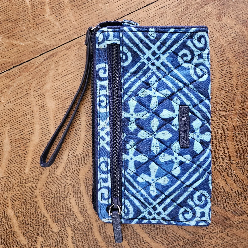 Vera Bradley Blue Patterned Quilted Wristlet